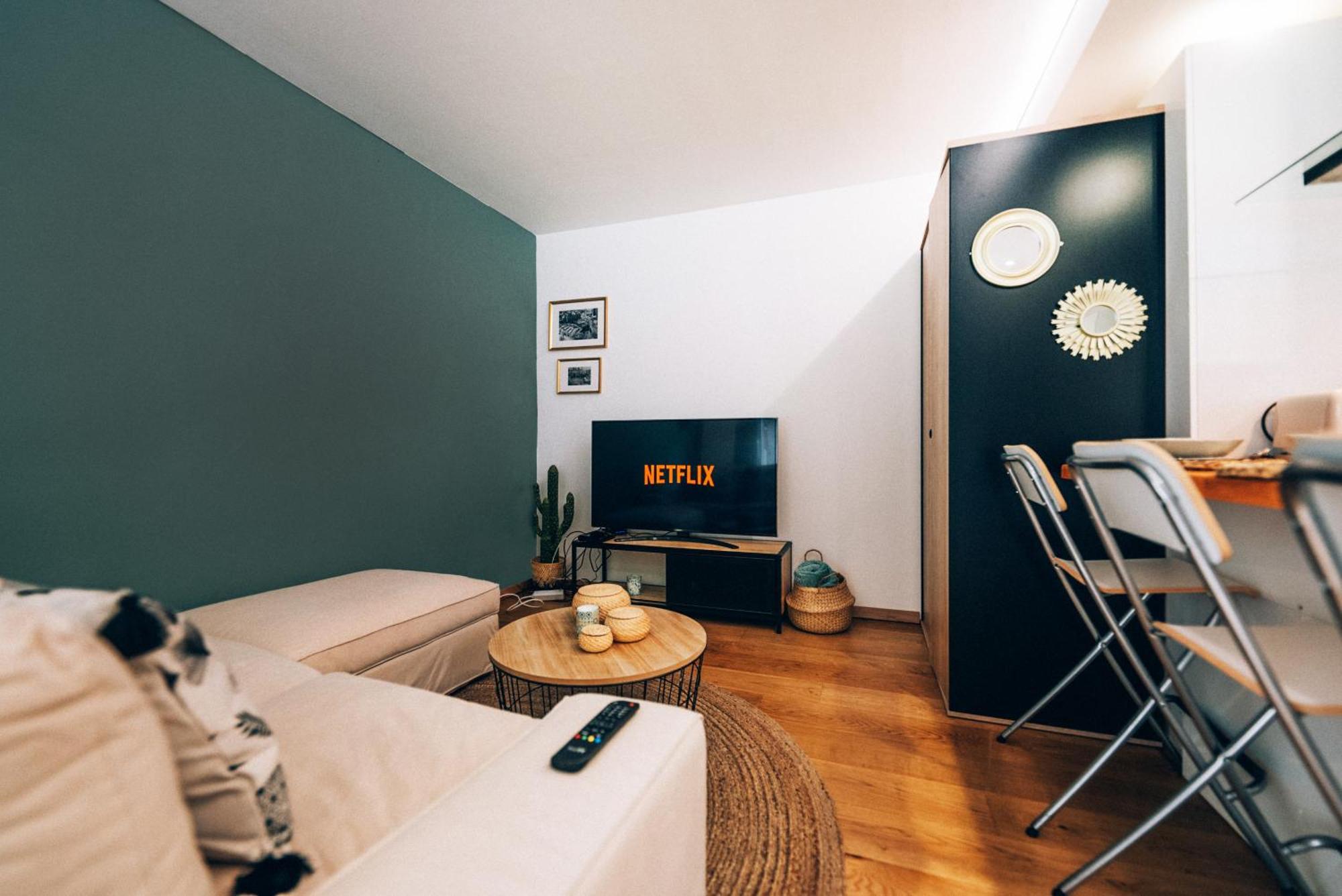 Cozy Central Studio With Private Terrace Luxembourg Ngoại thất bức ảnh